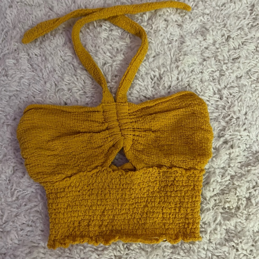 urban outfitters crop top